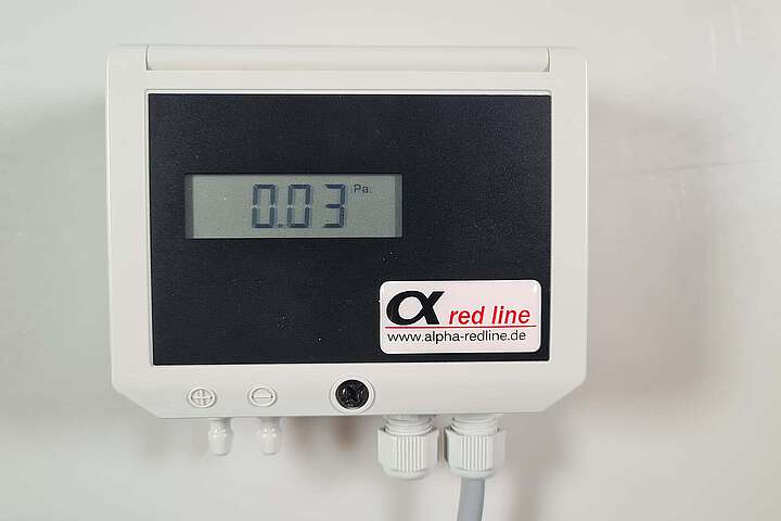 ArimAtü, ifferenzdruckmessumformer für gasförmige Medien, Modbus RTU-Schnittstelle, Messbereiche +/- 0,3 bis +/- 1000 hPa, LC -Display (Option), Einfacher Abgleich von Nullpunkt und Endwert, Hohe Genauigkeit und Langzeitstabilität, Reinraumüberwachung, Filtertechnik, Klimatechnik